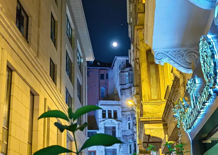 Hotel Taksim Diamond 2*