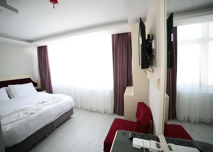 Hotel Taksim Diamond 2*
