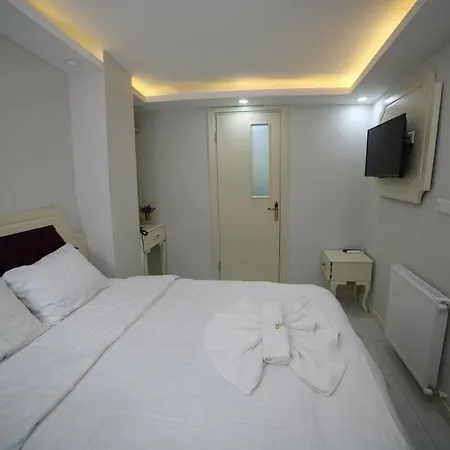 Taksim Diamond Hotel 2*